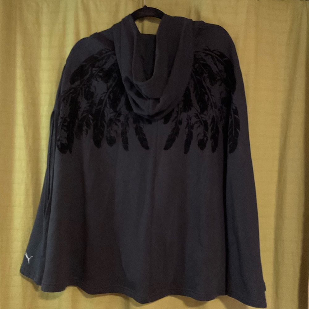 PUMA Rare black poncho